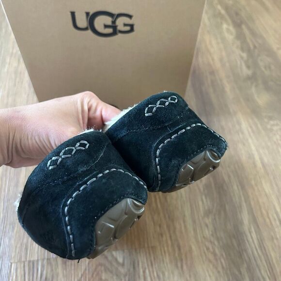 UGG Ansley black suede fur slippers slides slip on shoes sneakers women's 7 - Picture 4 of 8